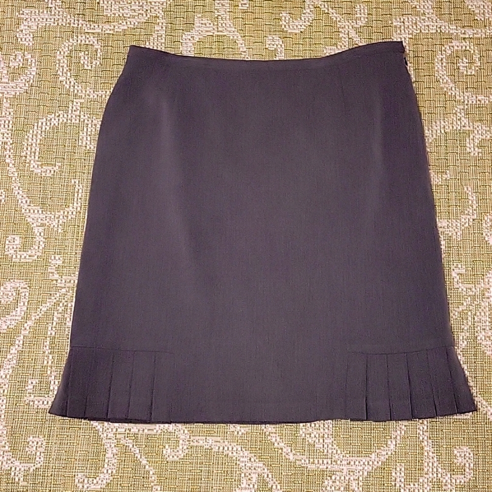 Apt.9 dark grey pencil skirt size 14